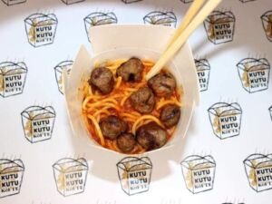 Köfte Spagetti Kutu