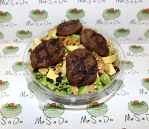Herr Köfteli Salata